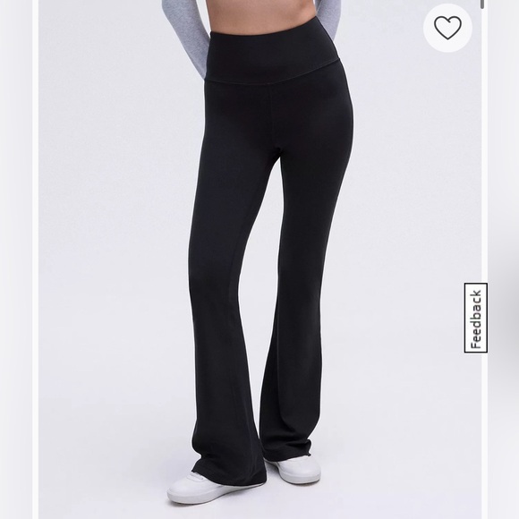 Groove Nulu Super-High-Rise Flared Pant
Regular - Picture 1 of 6